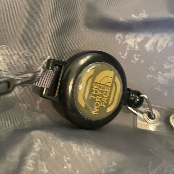 North Face Recco Winter Sports Coat, Mens Medium Blue/Gray Nylon/Polyester, USED - Picture 8 of 8